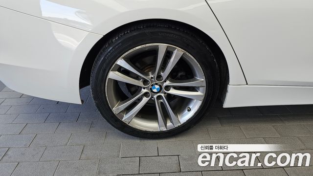 BMW 3 Series (F30) 320d Sport 2015 — фото 5