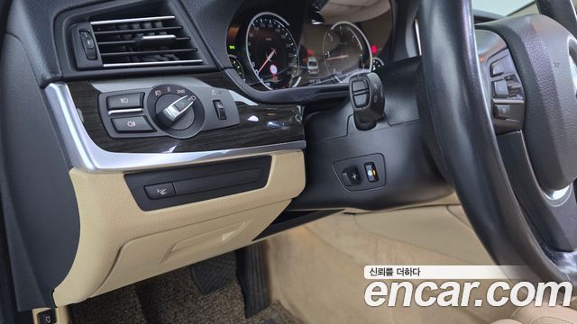 BMW 5 Series (F10) 520d Luxury Plus 2016 — фото 20