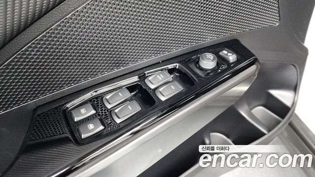 KG Mobility (SsangYong) Very New Tivoli Gasoline 1.5 2WD V3 2021 — фото 30