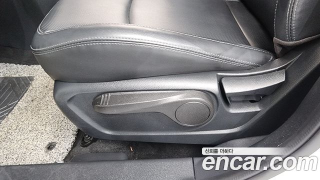 KG Mobility (SsangYong) Very New Tivoli Gasoline 1.5 2WD V3 2021 — фото 31
