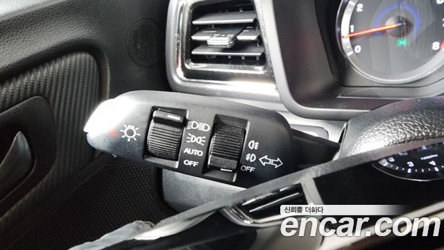 KG Mobility (SsangYong) Very New Tivoli Gasoline 1.5 2WD V3 2021 — фото 33