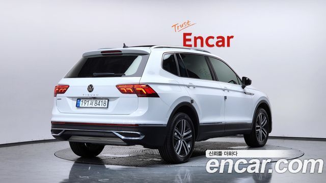 Volkswagen Tiguan Allspace 2.0 TSI Prestige 2022 — фото 2
