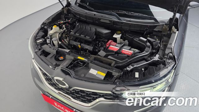 Renault Korea QM6 2.0 LPe Premiere 2WD 2022 — фото 6