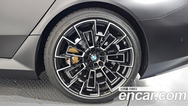 BMW M5 (G90) M5 Touring First Edition 2026 — фото 27