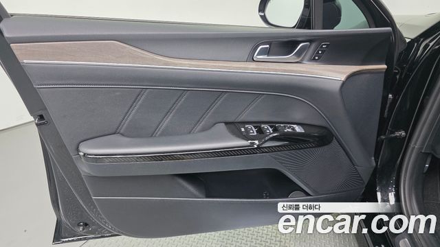 Kia K5 (III) 2.0 Signature 2023 — фото 30