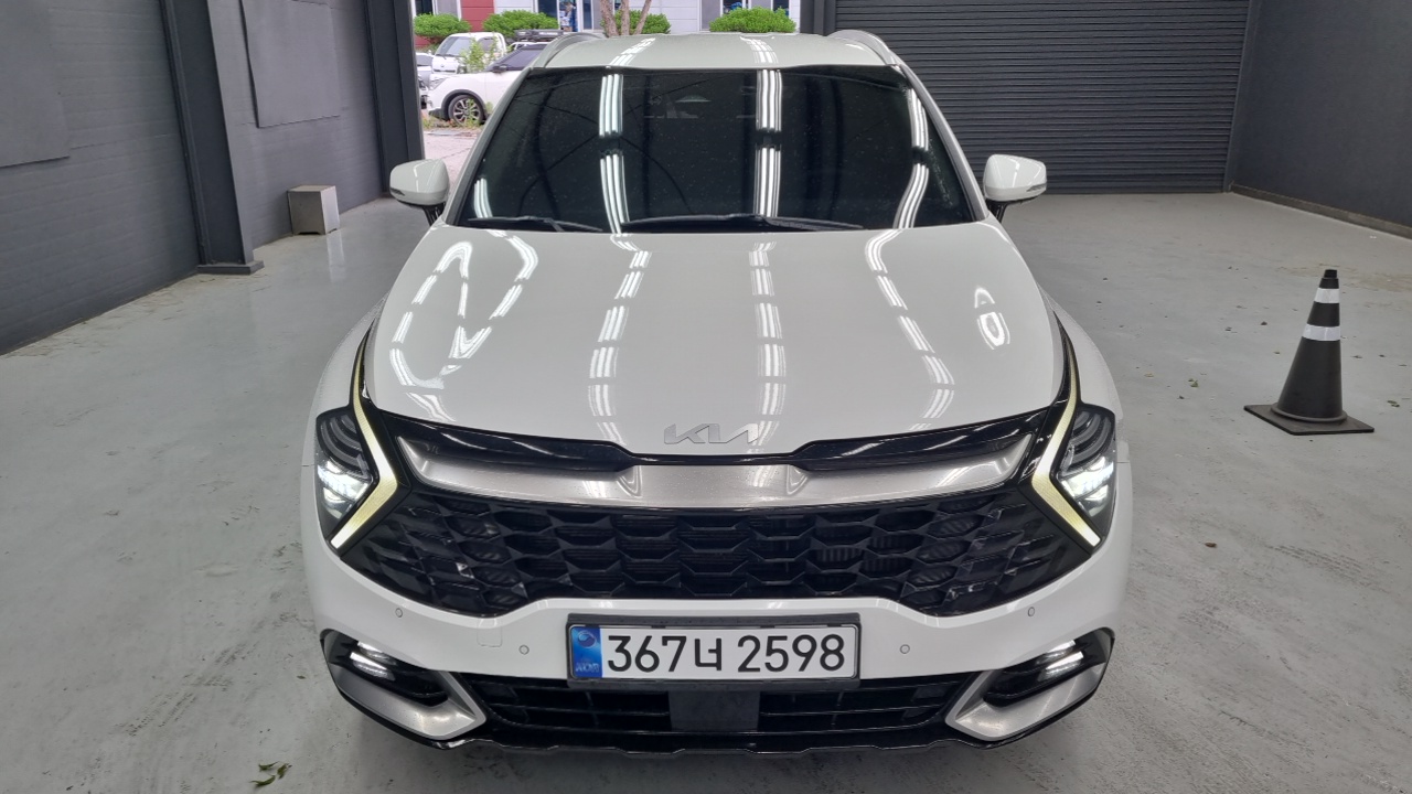 Kia Sportage (V) Diesel 2.0 2WD Nobleless 2023 — фото 3
