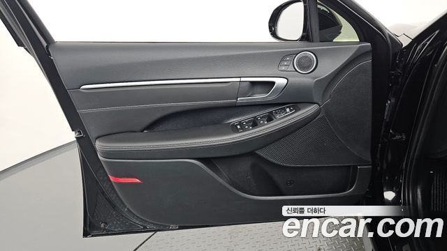 Hyundai Sonata The Edge (DN8) 2.0 Premium 2024 — фото 24