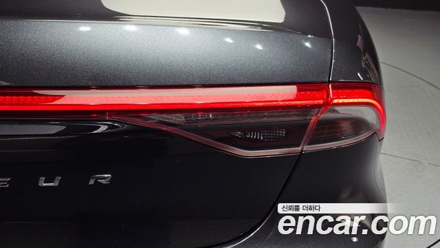 Hyundai Grandeur Hybrid (IG) Le Blanc 2022 — фото 23