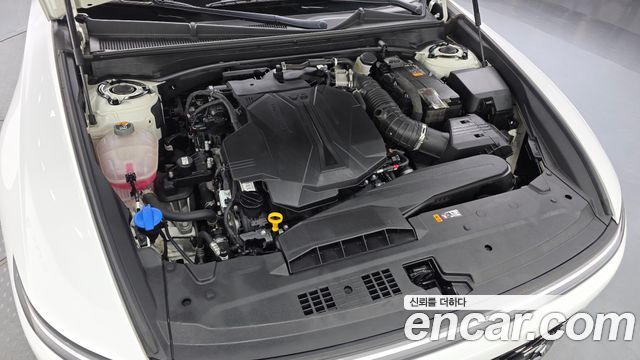Hyundai Grandeur (GN7) 3.5 LPG 2WD Premium 2024 — фото 6