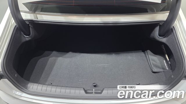 Hyundai Grandeur (GN7) 3.5 LPG 2WD Premium 2024 — фото 20