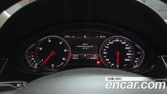 Audi A8 3.0 TDI Quattro D4 2014 — фото 8