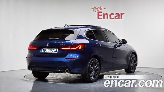 BMW 1 Series (F40) 118d Sport 2021 — фото 2