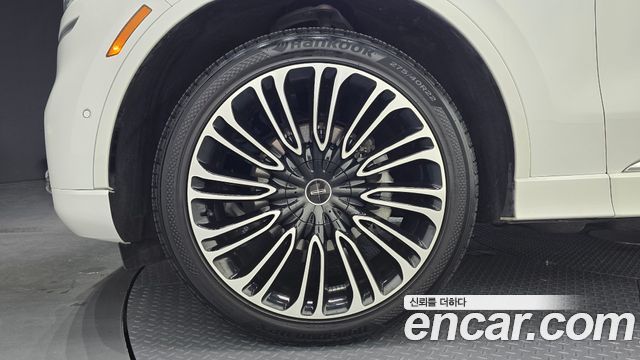 Lincoln Aviator (II) 3.0 Black Label AWD 2021 — фото 5
