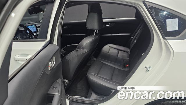 Kia K3 Standard 2021 — фото 16