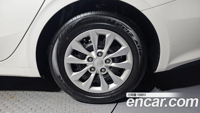 Kia K3 Standard 2021 — фото 27