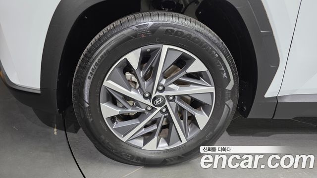 Hyundai Tucson (NX4) Gasoline 1.6 Turbo 2WD Premium 2023 — фото 5