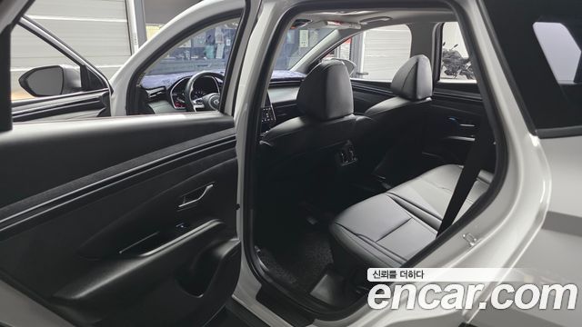 Hyundai Tucson (NX4) Gasoline 1.6 Turbo 2WD Premium 2023 — фото 11