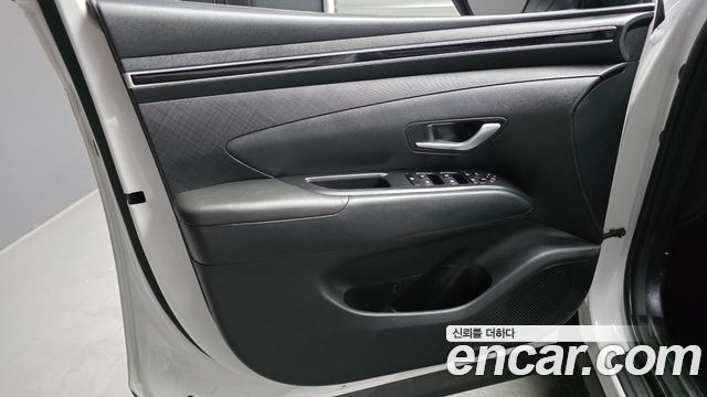 Hyundai Tucson (NX4) Gasoline 1.6 Turbo 2WD Premium 2023 — фото 24