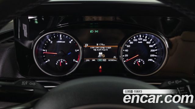 Kia Carnival (IV) Diesel 9-Seater Prestige 2023 — фото 8
