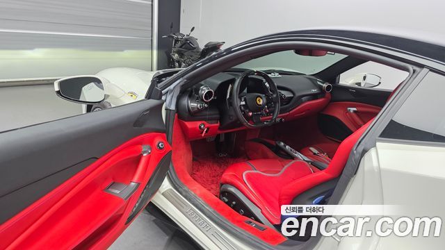 Ferrari F8 Tributo 3.9 V8 2021 — фото 10