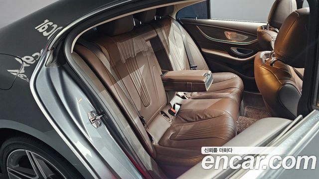 Mercedes-Benz CLS-Class (C257) CLS300d AMG Line 2020 — фото 11