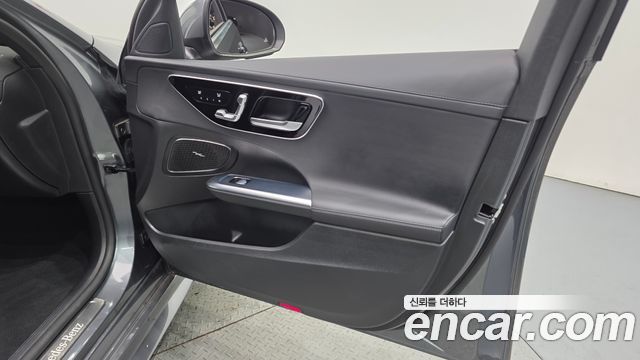 Mercedes-Benz C-Class (W206) C300 AMG Line 2022 — фото 24