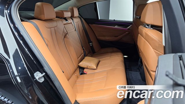 BMW 5 Series (G30) 520i Luxury 2023 — фото 15