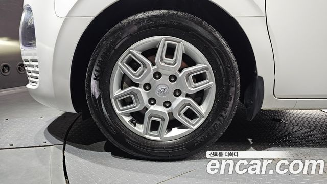 Hyundai Staria Cargo 3-Seater Modern 2022 — фото 5