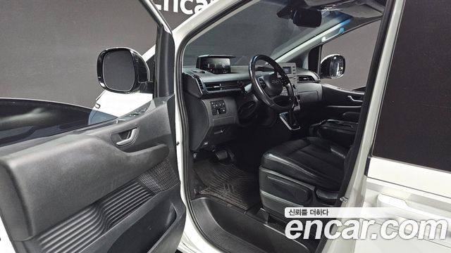 Hyundai Staria Cargo 3-Seater Modern 2022 — фото 10