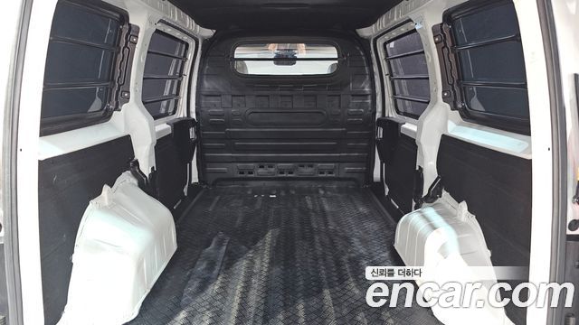 Hyundai Staria Cargo 3-Seater Modern 2022 — фото 18