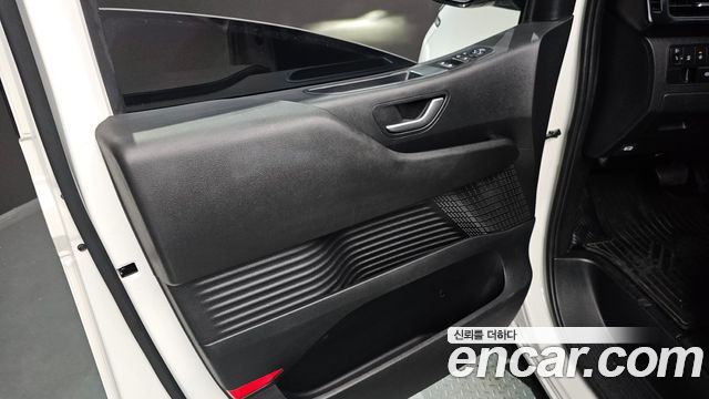 Hyundai Staria Cargo 3-Seater Modern 2022 — фото 24