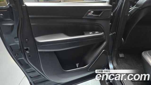 KG Mobility (SsangYong) Rexton Sports Khan Diesel 2.2 4WD Prestige 2022 — фото 25