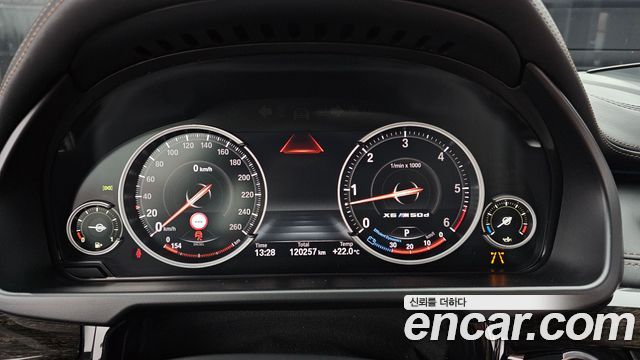 BMW X6 (F16) M50d 2016 — фото 8