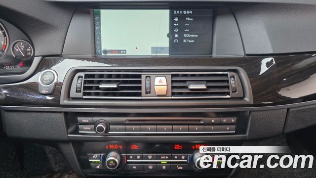 BMW 5 Series (F10) 528i 2012 — фото 27