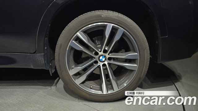 BMW X6 (F16) M50d 2018 — фото 21