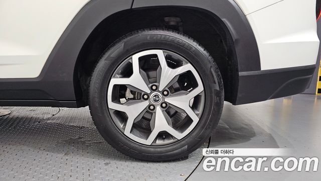 KG Mobility (SsangYong) Torres Gasoline 1.5 2WD T5 2023 — фото 21