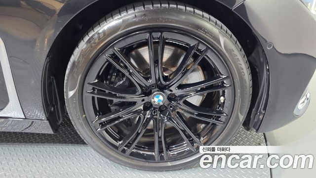 BMW 7 Series (G11) M760Li xDrive V12 Excellence 2020 — фото 5