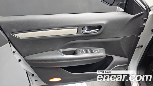 Renault Korea QM6 2.0 LPe Premiere 2WD 2021 — фото 24