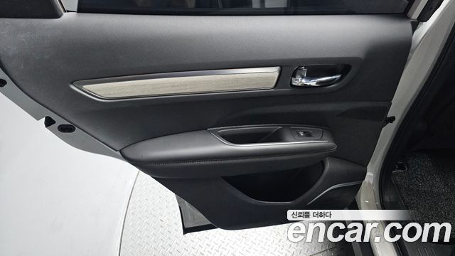 Renault Korea QM6 2.0 LPe Premiere 2WD 2021 — фото 25