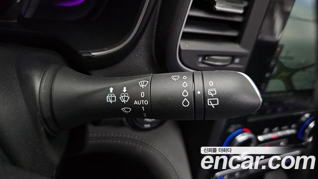 Renault Korea QM6 2.0 LPe Premiere 2WD 2021 — фото 30