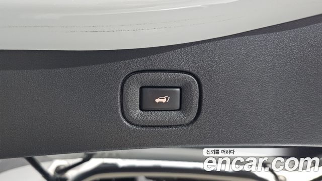 Renault Korea QM6 2.0 LPe Premiere 2WD 2021 — фото 33