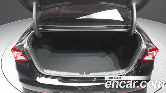 Kia K5 (III) 2.0 Noblesse 2023 — фото 20