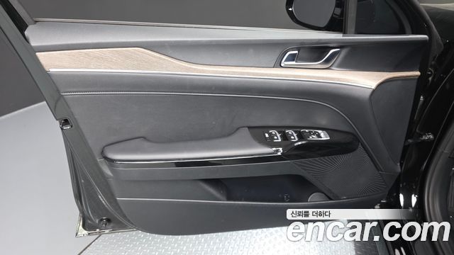 Kia K5 (III) 2.0 Noblesse 2023 — фото 24