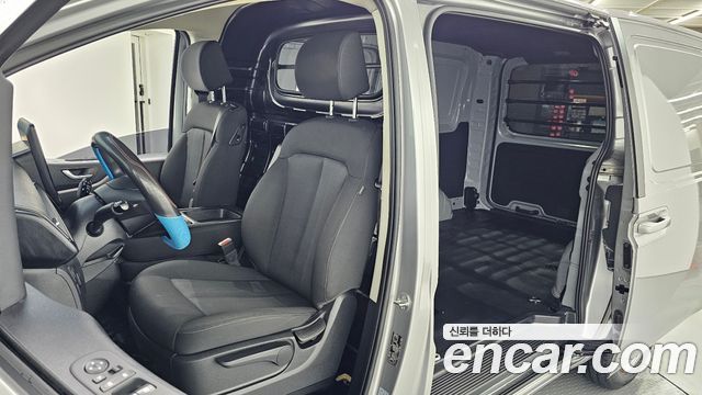 Hyundai Staria Cargo 3-Seater Smart 2025 — фото 11