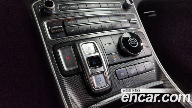 Hyundai Santa Fe Diesel 2.2 2WD Prestige 2022 — фото 9