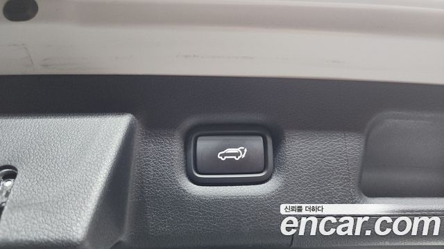 Hyundai Santa Fe Diesel 2.2 2WD Prestige 2022 — фото 18
