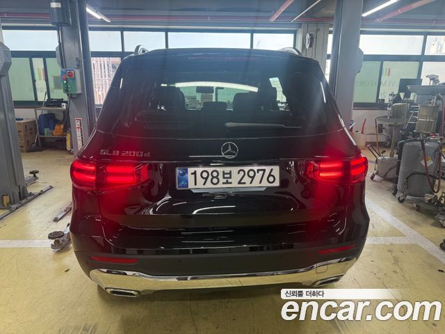 Mercedes-Benz GLB-Class (X247) GLB200 d 2025 — фото 4