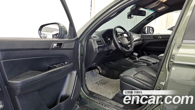 KG Mobility (SsangYong) Rexton Sports Khan Diesel 2.2 2WD Prestige 2021 — фото 10