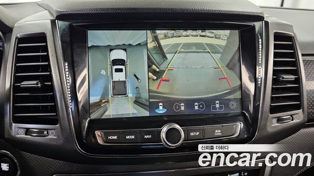 KG Mobility (SsangYong) Rexton Sports Khan Diesel 2.2 2WD Prestige 2021 — фото 17