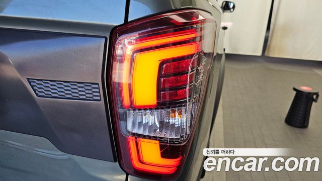 KG Mobility (SsangYong) Rexton Sports Khan Diesel 2.2 2WD Prestige 2021 — фото 23